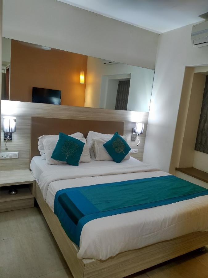 Apollo Guest House Bombay Esterno foto